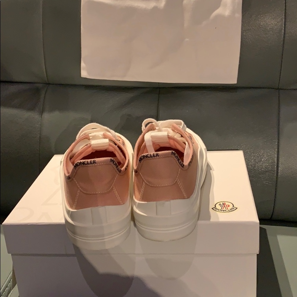 Moncler® Logo Canvas Low-Top Sneakers - Picture 12 of 16